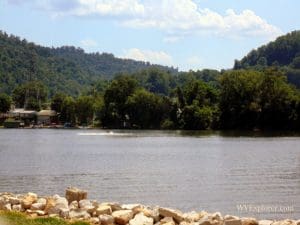The Kanawha at Marmet, West Virginia, Kanawha County, Metro Valley Region