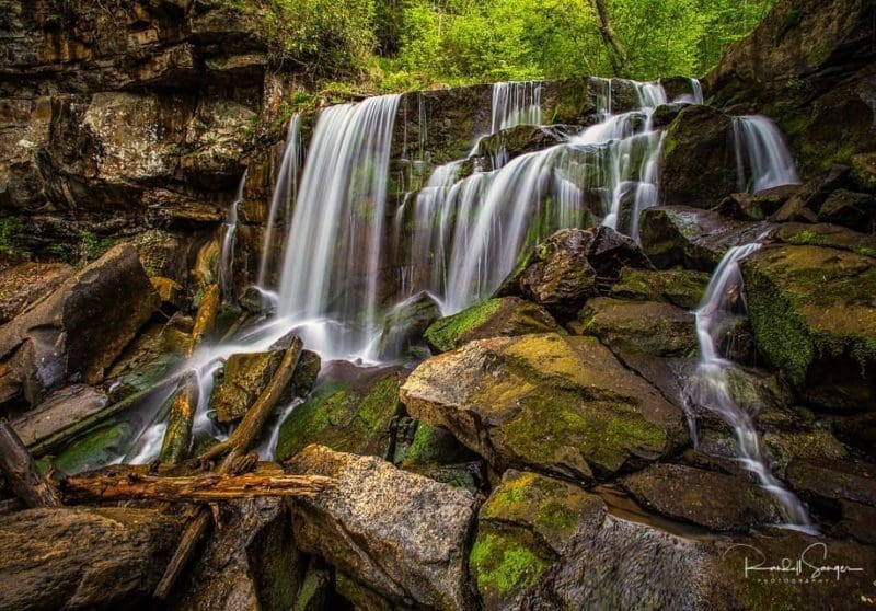 West Virginia Waterfalls: Wolf Creek Falls drops over a ledge in its descent into the New River Gorge near Fayetteville, West Virginia.