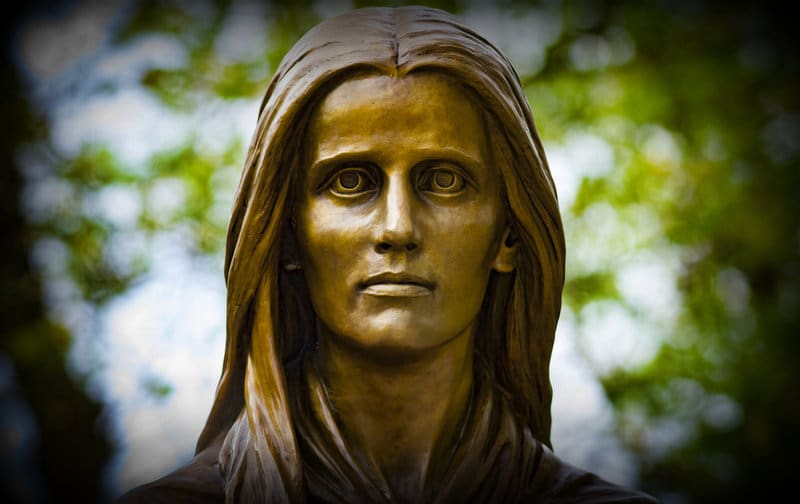 Mary Draper Ingles is immortalized in bronze at Radford, Virginia.