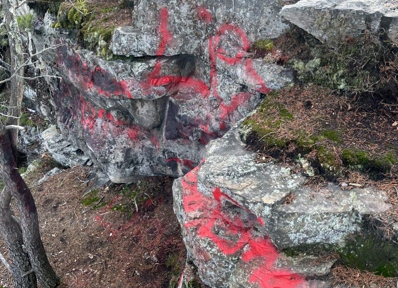 Spray Paint At Long Point